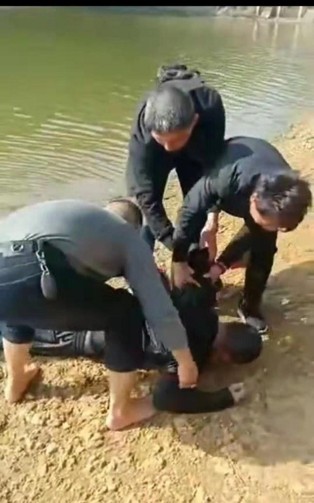 男子为逃离传销被逼跳湖 岳阳汉子带病跳水营救