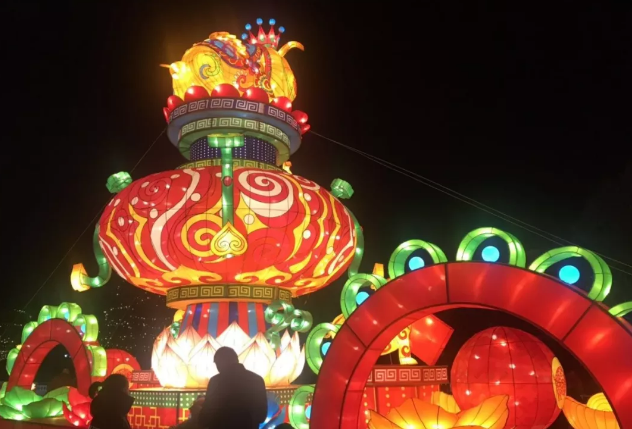 2019春节假日经济_2019春节放假通知(2)