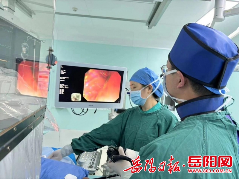 67市中医医院胃镜下轻松切除食管早癌病变