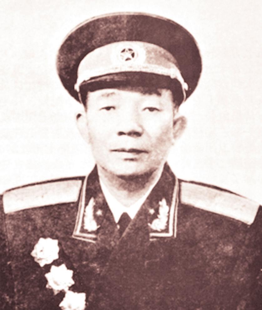将军回乡 ——开国中将文年生的故事