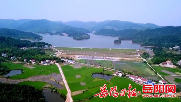 陶伟军主持召开三封寺镇华一村旅游项目调研座谈会