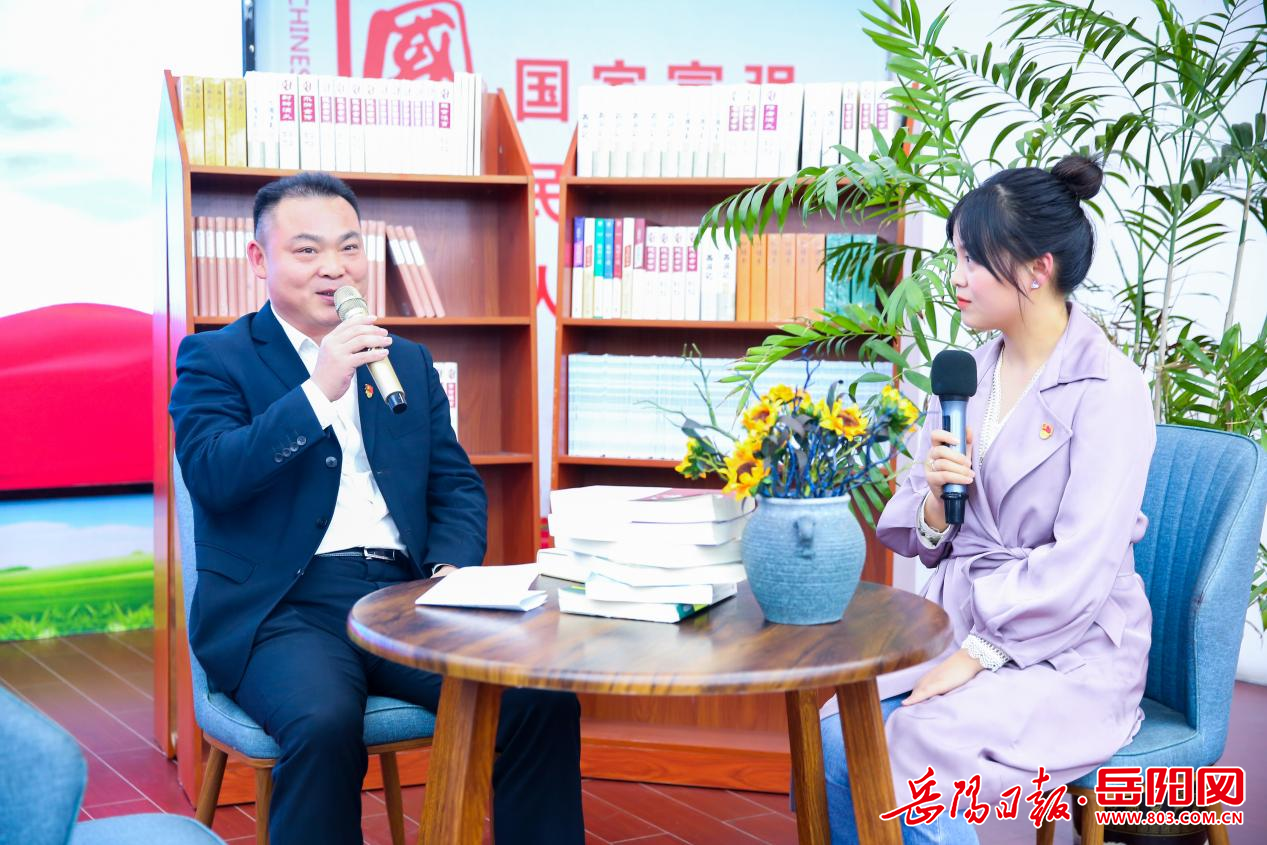 建设一支乐于学习,勤于钻研的学习型教师团队,10月26日晚,华容一中