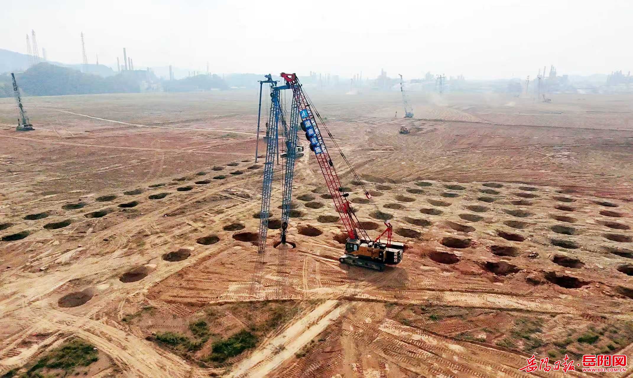 湖南石化乙烯项目长岭北新区强夯施工提前50天完成