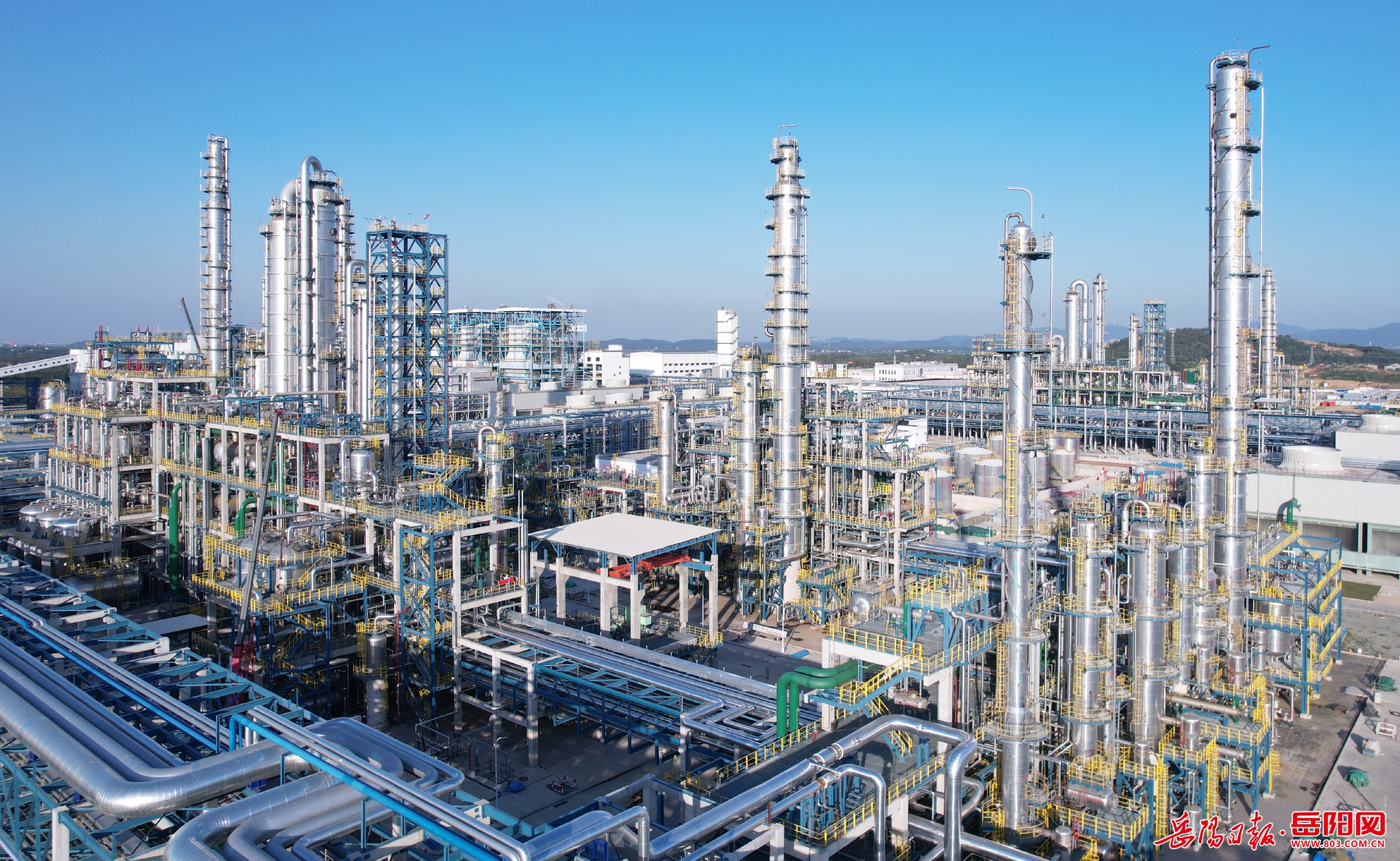 湖南石化氢力相助园区企业绿色发展为周边近30家化工深加工企业稳定