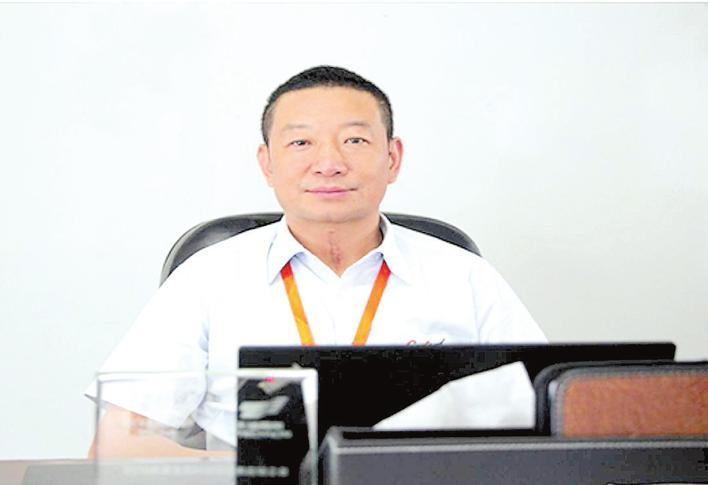 唐洪,男,1970年出生于四川,中共党员,高级工程师,工程博士在读.