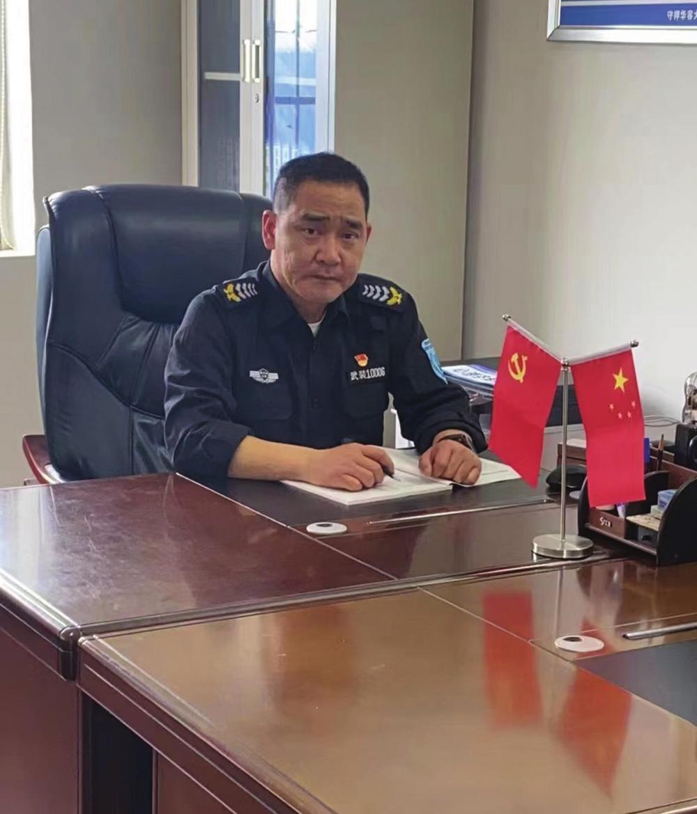 黎涛爱革新的老大哥