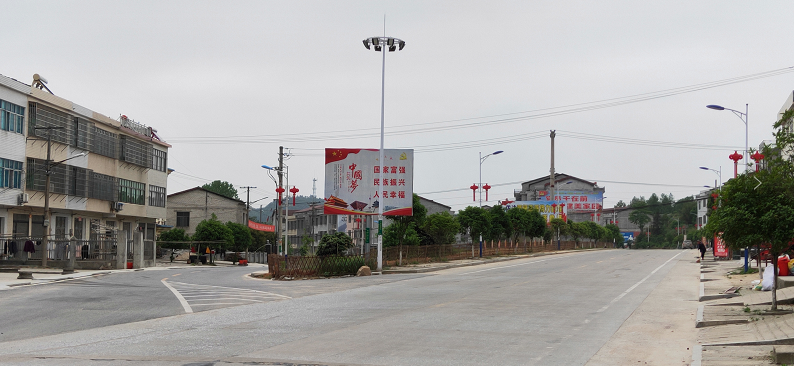 临湘市詹桥镇:干群聚力打造山水生态画卷