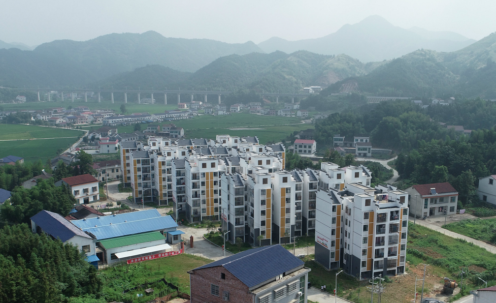 功成必定有我平江岑川镇上下一心谋发展侧记