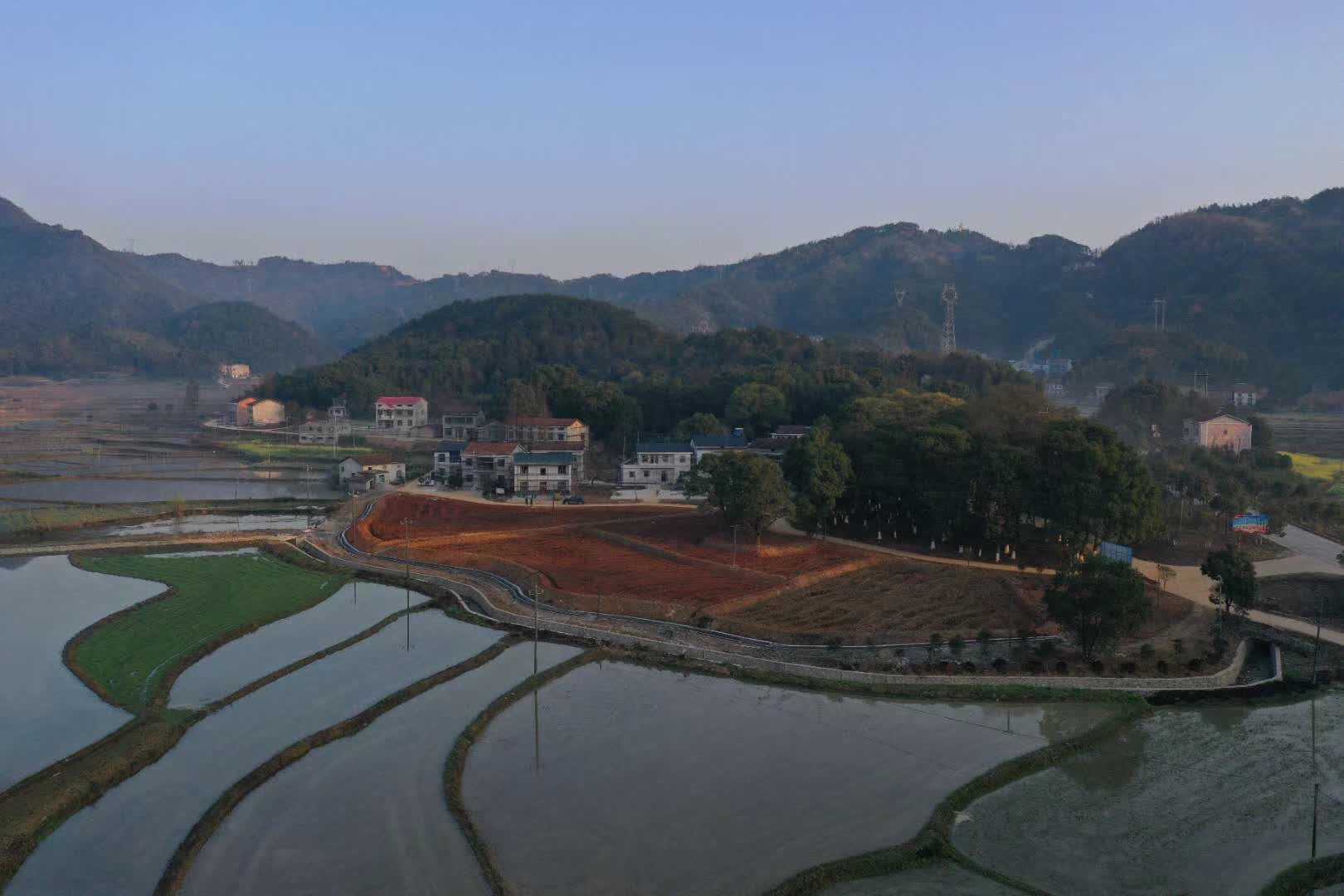 荆竹山下美如画—临湘市长安街道荆竹山美丽乡村建设纪实