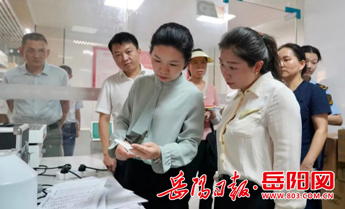 云溪区蒋春艳督查深化全国文明城市建设工作