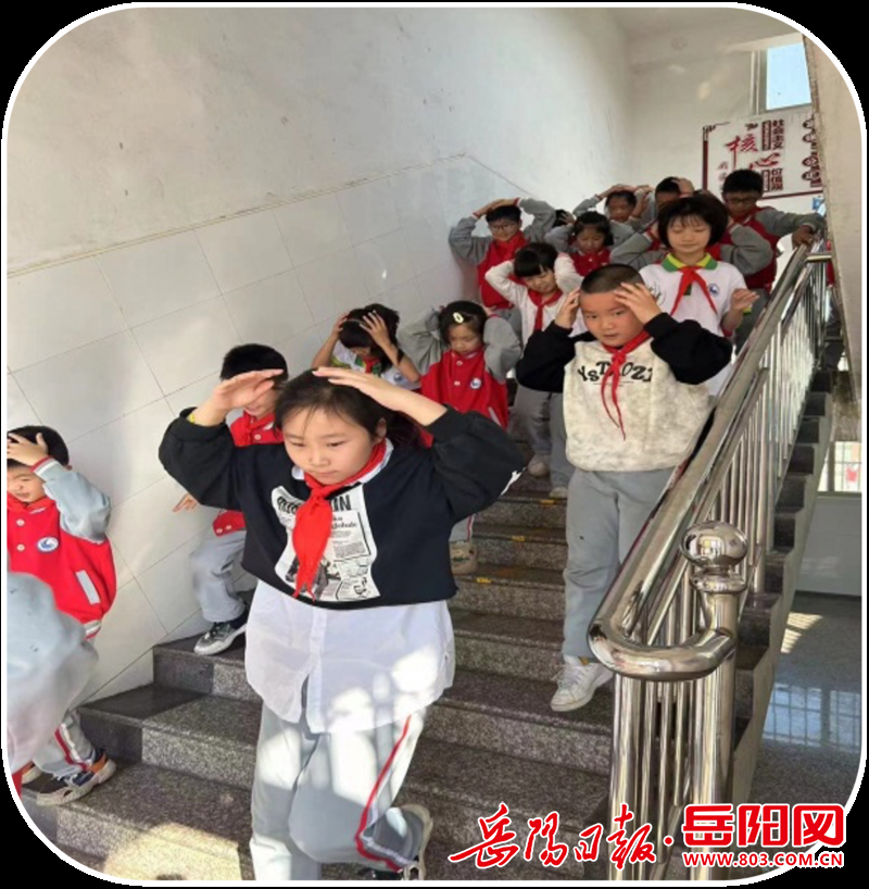 云溪区云鹰小学警钟长鸣强意识应急有方护安全