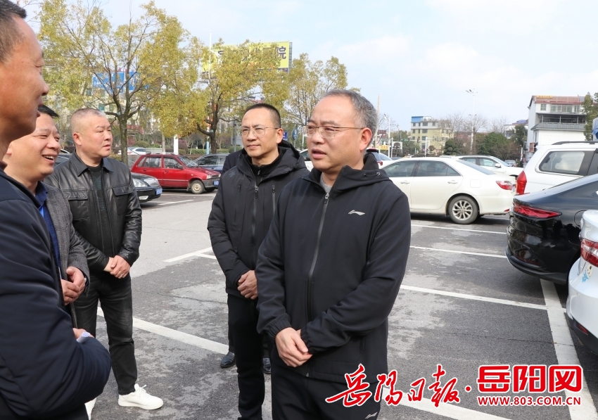 临湘市刘琦督导检查春运安保道路安全值班值守等工作