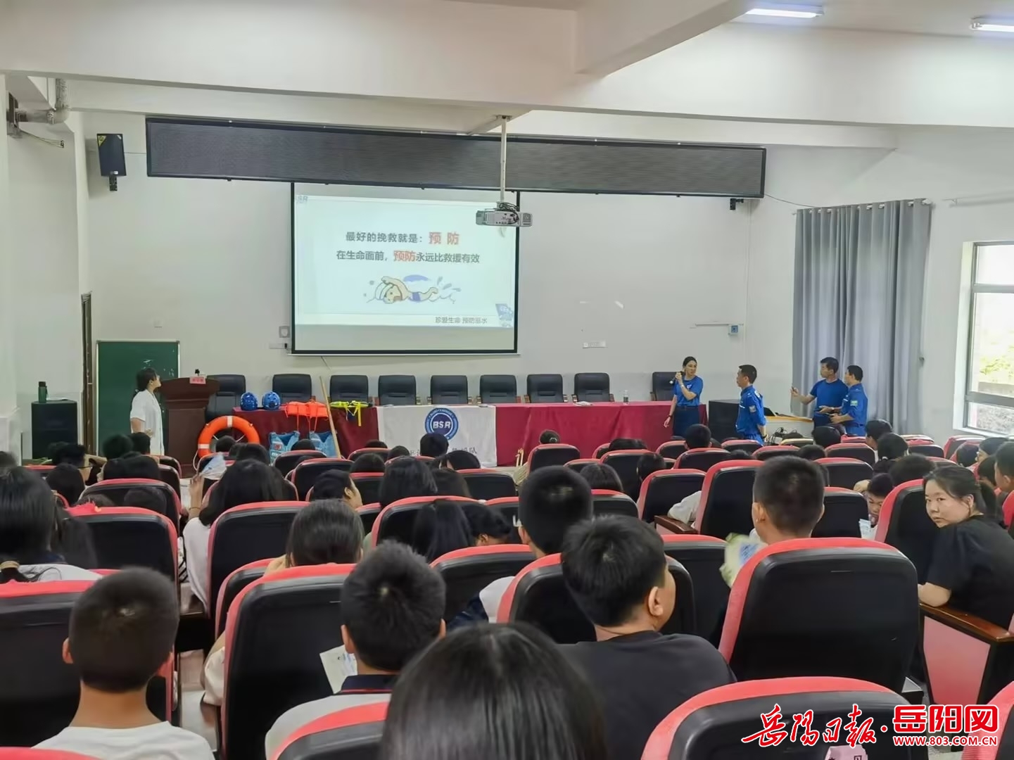 0950352159056388.jpg 4074b98586d429f7cae3af7945a2183.jpg