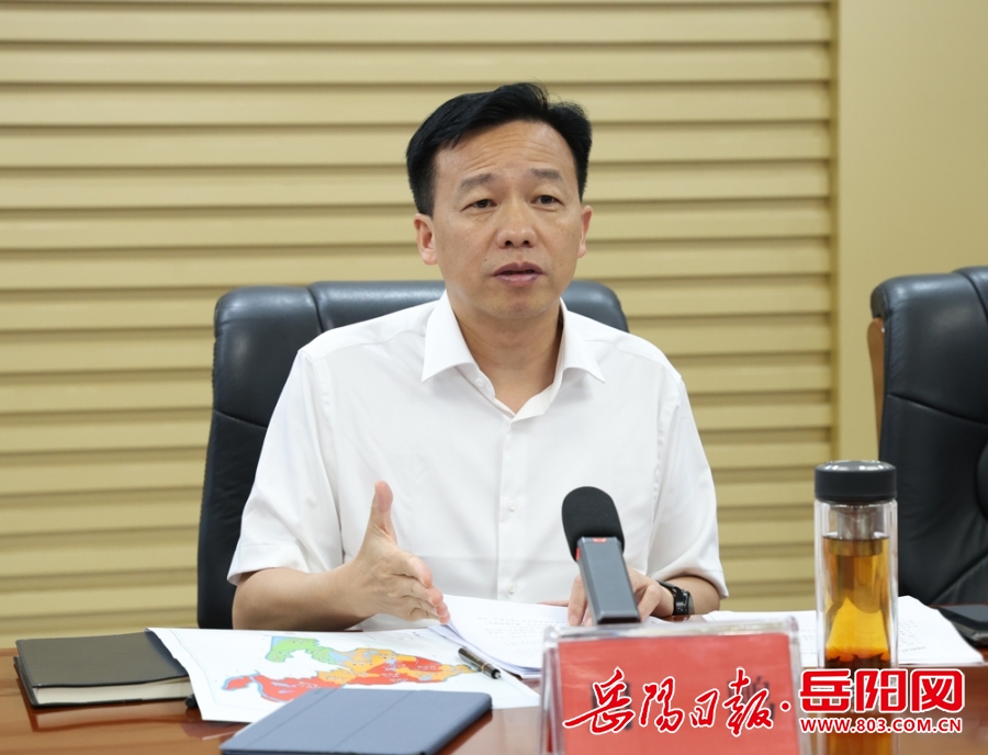 华容县:周鹏主持召开秸秆综合利用工作调度会