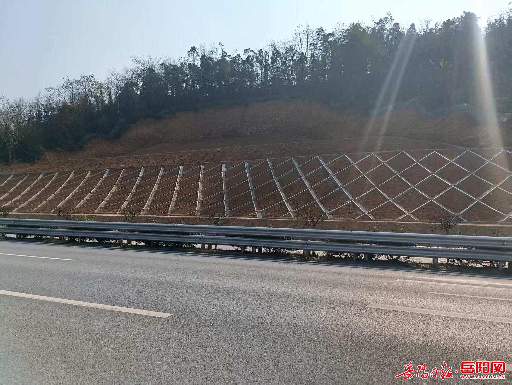 d849e700b292e9c0df7495cbd0e0cc15.jpg