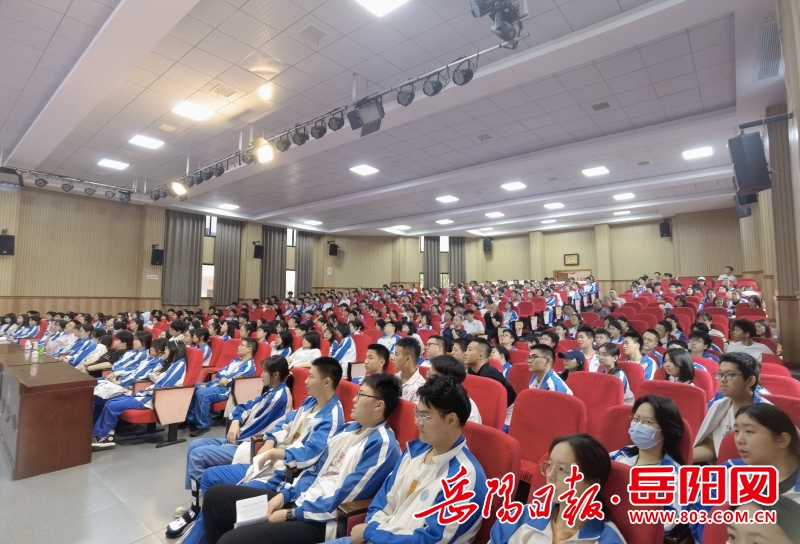 岳阳市外国语学校:高考前最后的总动员